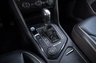 Volkswagen Tiguan, 2.0, 132 kW, бензин, автомат, полный привод