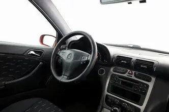 Mercedes-Benz C 220, 2.1, 142 kW, diesel, automatic, rear-wheel drive