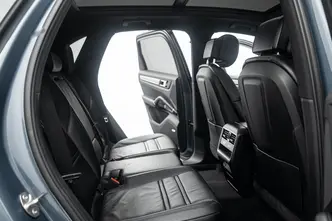 Porsche Cayenne, 3.0, 340 kW, automatic, four-wheel drive