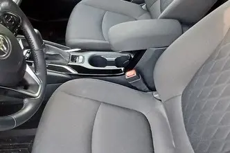 Toyota Corolla, 1.8, 72 kW, hybrid, automatic, front-wheel drive