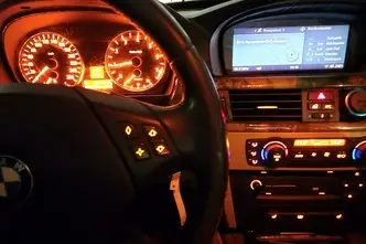 BMW 325, 2.5, 160 kW, bensiin, manuaal, tagavedu