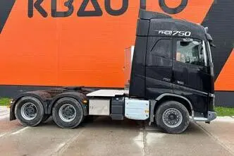 Volvo FH 16 750 6x4, 551 kW, дизель, автомат