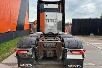 Volvo FH 16 750 6x4, 551 kW, дизель, автомат