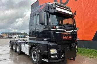 MAN TGX 35.560 8x4*4, 412 kW, diesel, automatic