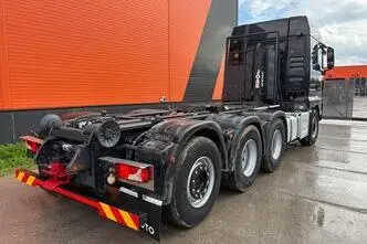 MAN TGX 35.560 8x4*4, 412 kW, diesel, automatic
