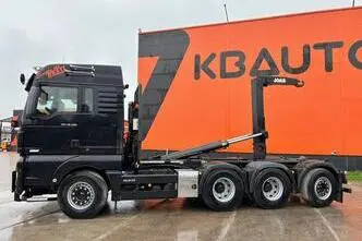 MAN TGX 35.560 8x4*4, 412 kW, diesel, automatic