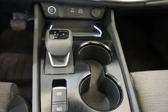 Nissan X-Trail, 1.5, 120 kW, hybrid, automatic, front-wheel drive