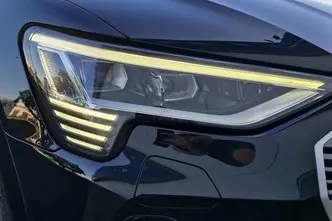 Audi e-tron, 230 kW, elekter, automaat, nelikvedu