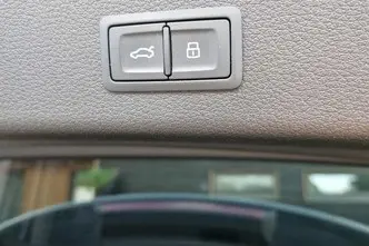 Audi e-tron, 230 kW, elekter, automaat, nelikvedu