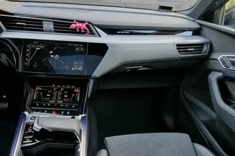 Audi e-tron, 230 kW, elekter, automaat, nelikvedu