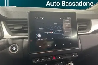 Renault Captur, 1.3, 103 kW, гибрид, автомат, передний привод