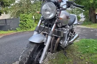 Yamaha XJR 1300, 1.3, 72 kW, bensiin, manuaal, tagavedu