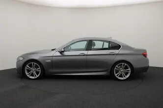 BMW 520, 2.0, 135 kW, бензин, автомат, задний привод