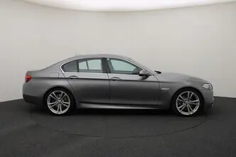 BMW 520, 2.0, 135 kW, бензин, автомат, задний привод