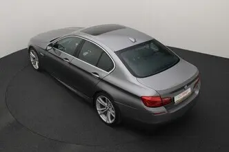 BMW 520, 2.0, 135 kW, бензин, автомат, задний привод