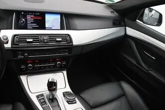 BMW 520, 2.0, 135 kW, бензин, автомат, задний привод