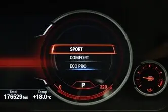 BMW 520, 2.0, 135 kW, бензин, автомат, задний привод