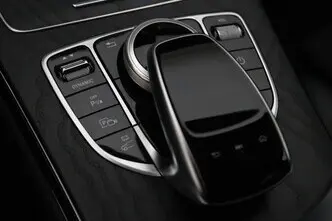 Mercedes-Benz C 300, 2.0, 155 kW, pistikhübriid, automaat, tagavedu