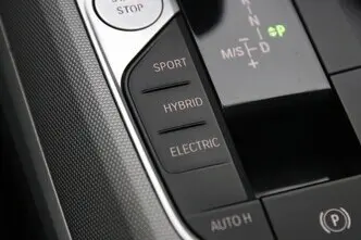 BMW 320, 2.0, 120 kW, pistikhübriid, automaat, tagavedu