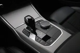 BMW 320, 2.0, 120 kW, pistikhübriid, automaat, tagavedu