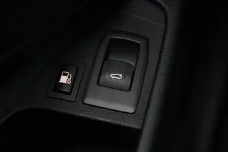 BMW 320, 2.0, 120 kW, pistikhübriid, automaat, tagavedu