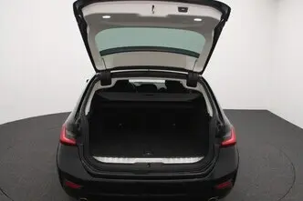 BMW 320, 2.0, 120 kW, pistikhübriid, automaat, tagavedu
