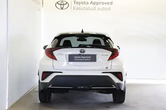 Toyota C-HR, 2.0, 112 kW, hybrid, automatic, front-wheel drive
