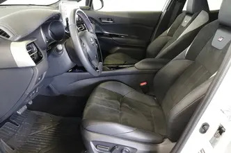 Toyota C-HR, 2.0, 112 kW, hybrid, automatic, front-wheel drive