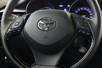 Toyota C-HR, 2.0, 112 kW, hybrid, automatic, front-wheel drive