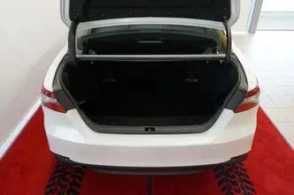 Toyota Camry, 2.5, 131 kW, hübriid, automaat, esivedu