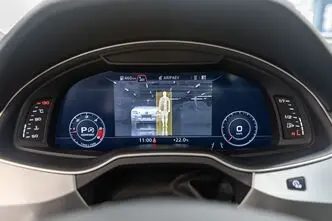 Audi SQ7, 4.0, 320 kW, дизель, автомат, полный привод