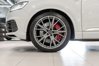 Audi SQ7, 4.0, 320 kW, дизель, автомат, полный привод