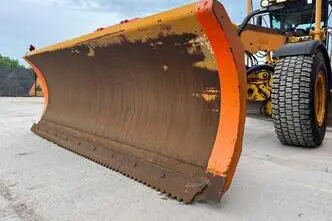 Volvo G946, 180 kW, diesel