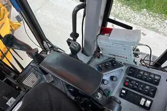 Volvo G946, 180 kW, diesel