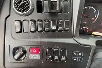 Scania K, 206 kW, дизель, автомат