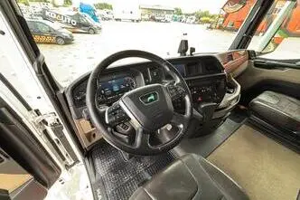 MAN TGX 28.580 6x2, 427 kW, diesel, automatic