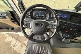 MAN TGX 28.580 6x2, 427 kW, diesel, automatic