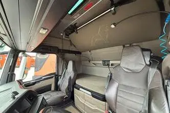MAN TGX 28.580 6x2, 427 kW, diesel, automatic