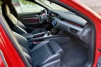 Audi e-tron, 370 kW, электричество, автомат, полный привод
