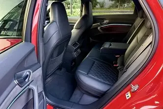 Audi e-tron, 370 kW, электричество, автомат, полный привод