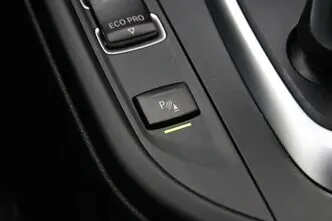BMW 320, 2.0, 135 kW, бензин, автомат, задний привод