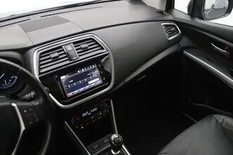 Suzuki SX4, 1.4, 103 kW, бензин, механическая, передний привод