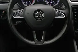 Škoda Octavia, 1.6, 85 kW, diesel, automatic, front-wheel drive