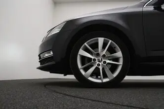 Škoda Octavia, 1.6, 85 kW, diesel, automatic, front-wheel drive