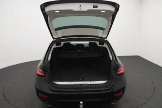 BMW 320, 2.0, 150 kW, pistikhübriid, automaat, tagavedu