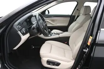 BMW 520, 2.0, 135 kW, бензин, автомат, задний привод