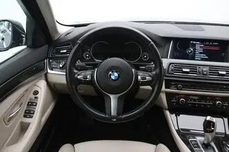 BMW 520, 2.0, 135 kW, бензин, автомат, задний привод