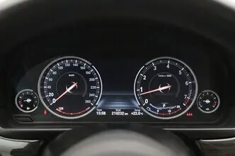 BMW 520, 2.0, 135 kW, бензин, автомат, задний привод