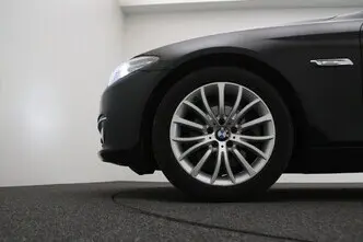 BMW 520, 2.0, 135 kW, бензин, автомат, задний привод