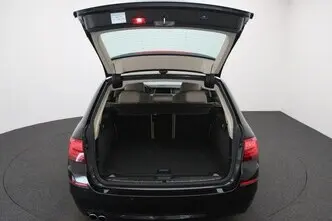 BMW 520, 2.0, 135 kW, бензин, автомат, задний привод